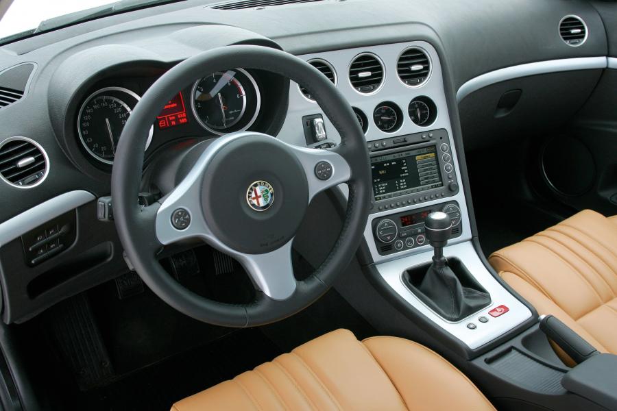 Панель приборов Alfa Romeo 159 Sportwagon (939B) 2006 года  (WW) (фото 8 из 24)